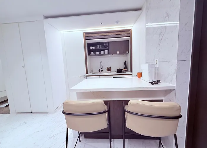 Km House 78 2Br, 2 Queen Beds Family Suite 강남 서초